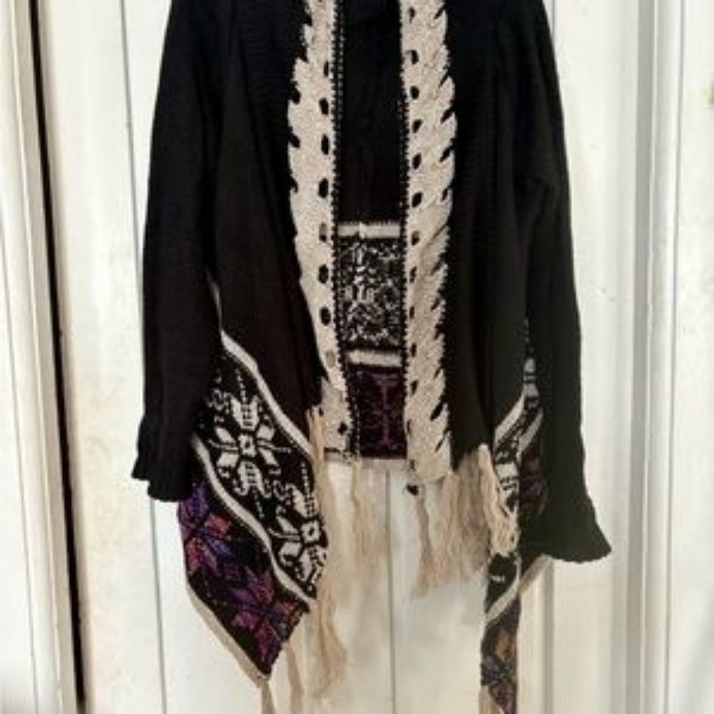 Boston Proper Black and Cream Cardigan with Purple Accents